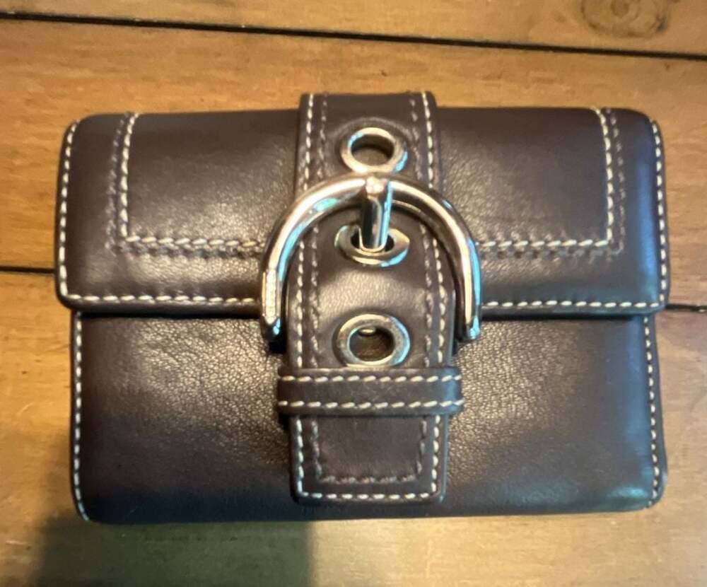 Coach Brown Leather Buckle Bifold Wallet - Picture 3 of 6